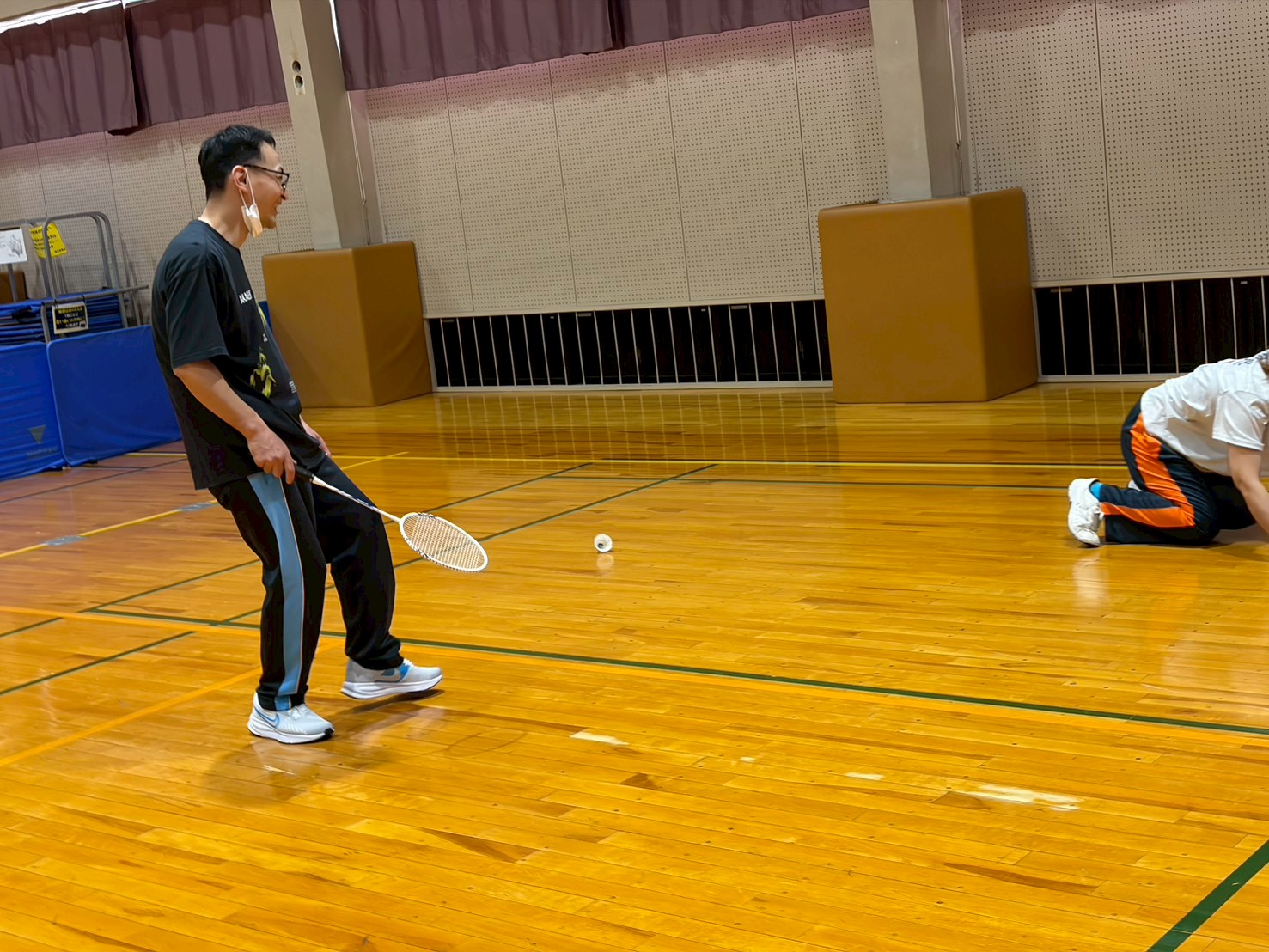 バドミントン