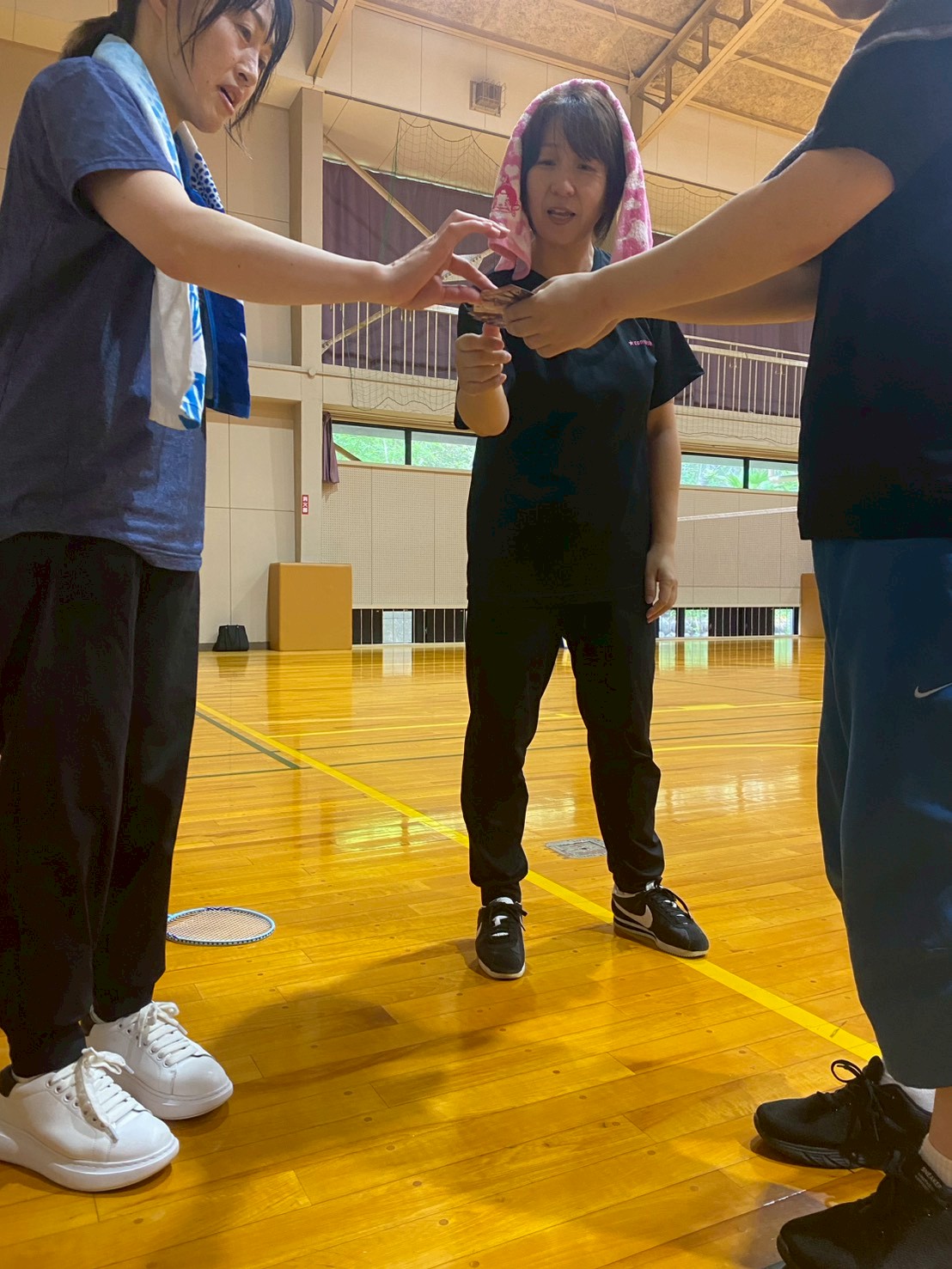 バドミントン