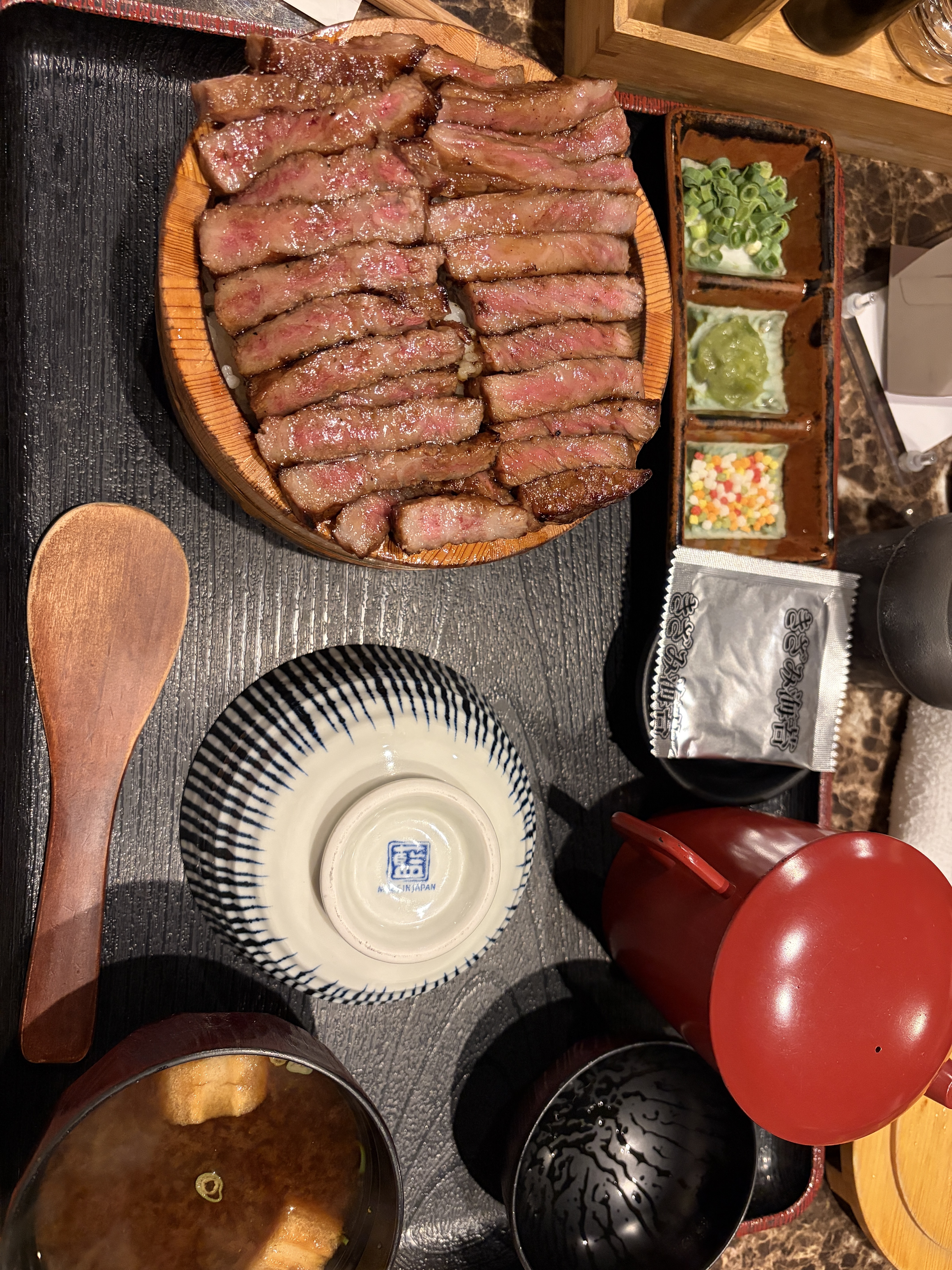 黒屋上野店の肉まぶし